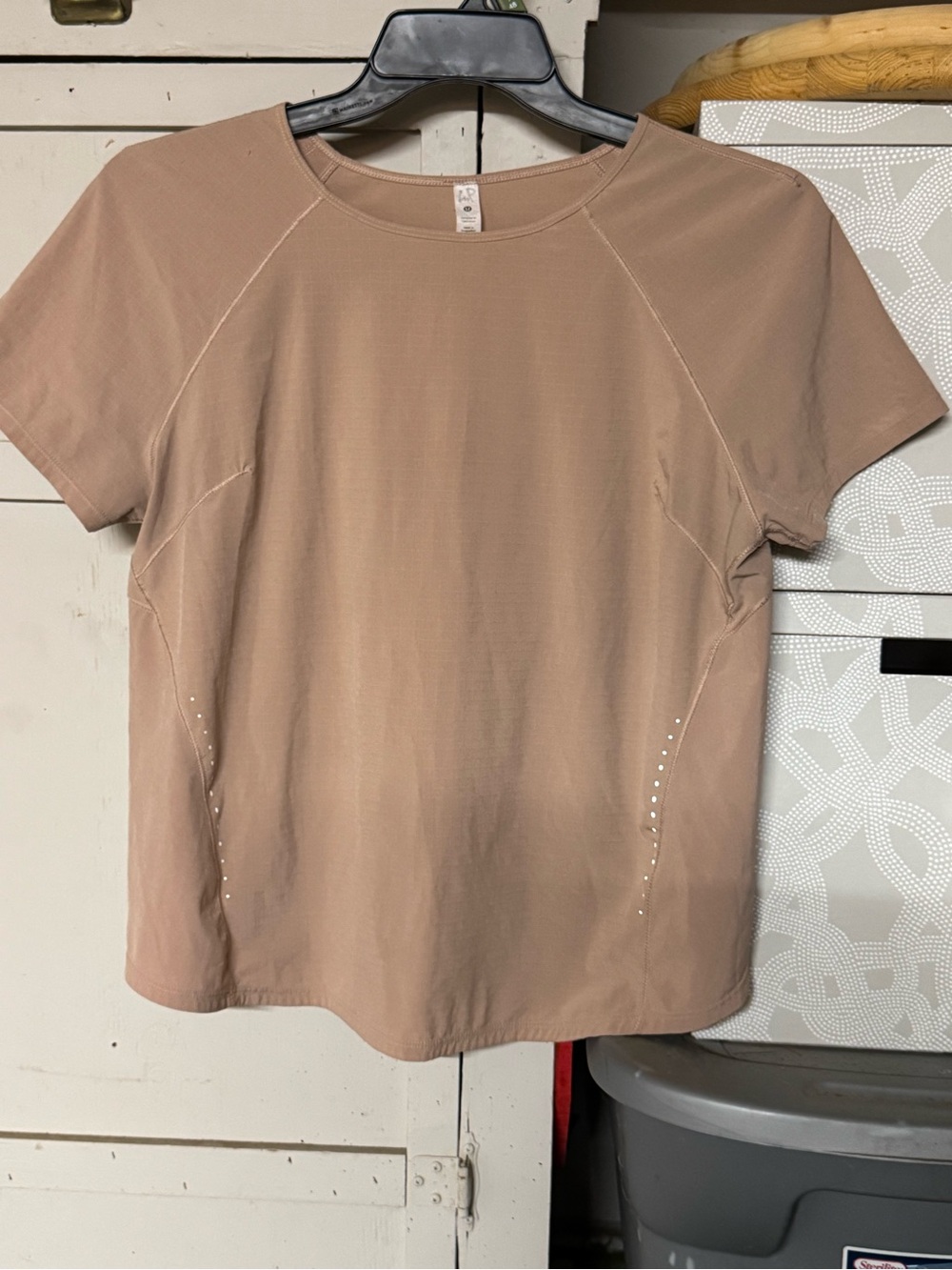 lululemon athletica Short Sleeve Tee in Mauve Taupe